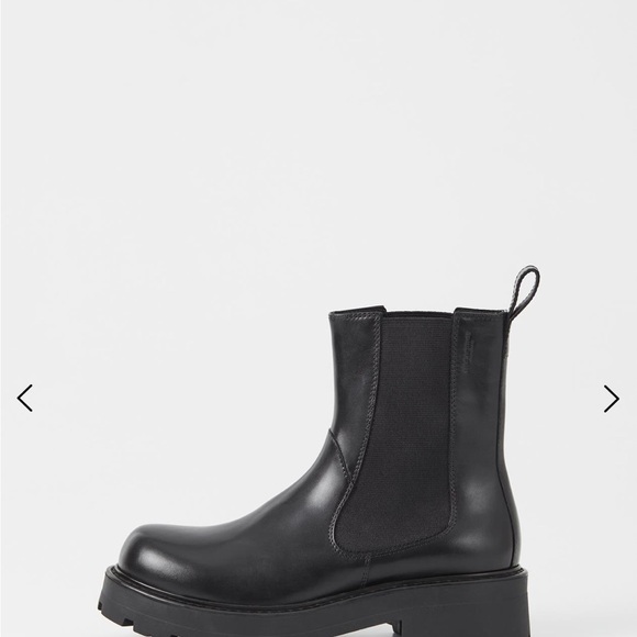 Vagabond Black Leather Chelsea Boots brand new euro size 39. US size 8.5-9 - Picture 2 of 12